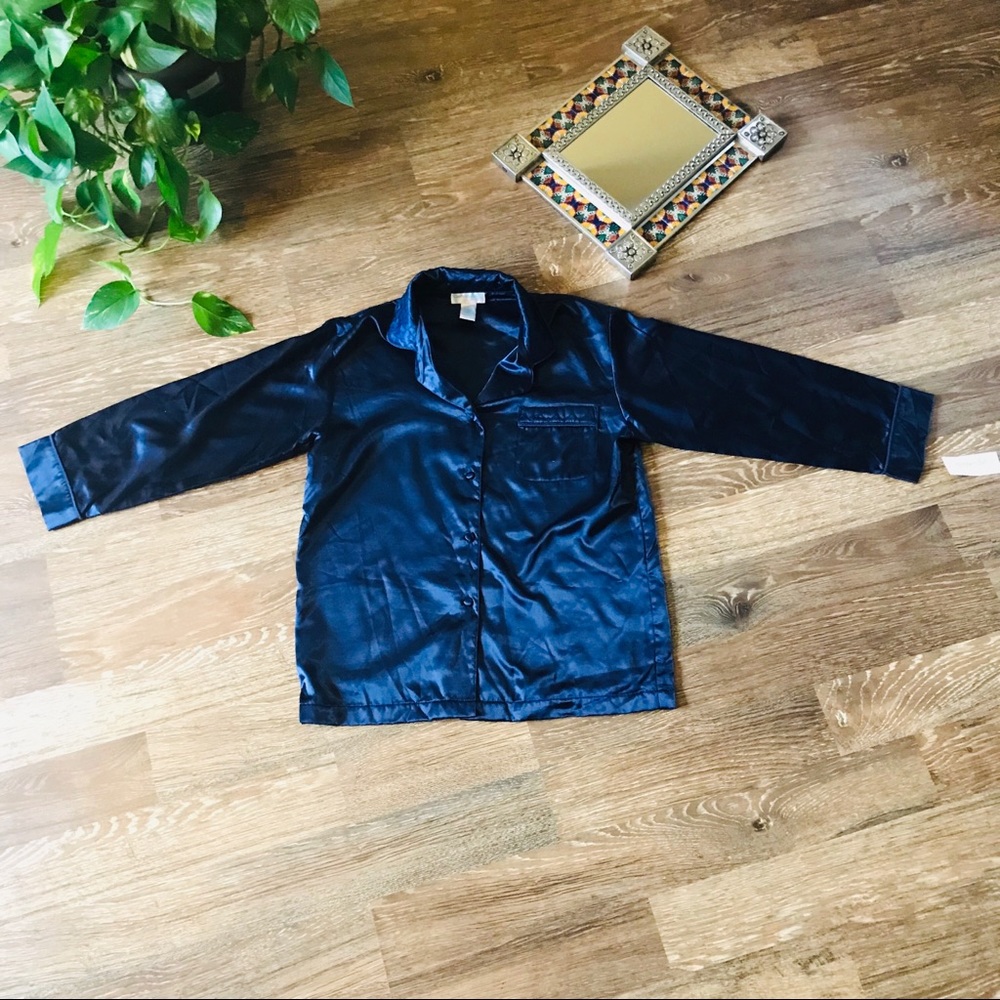 Silky quilted Pajama style top in Navy